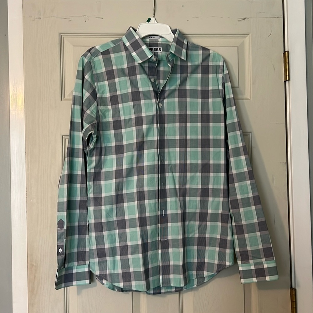 Like New Expression Men’s button down